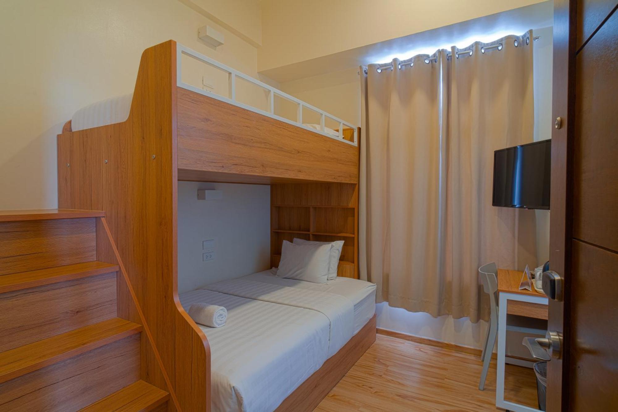Myspace Comembo Hotel