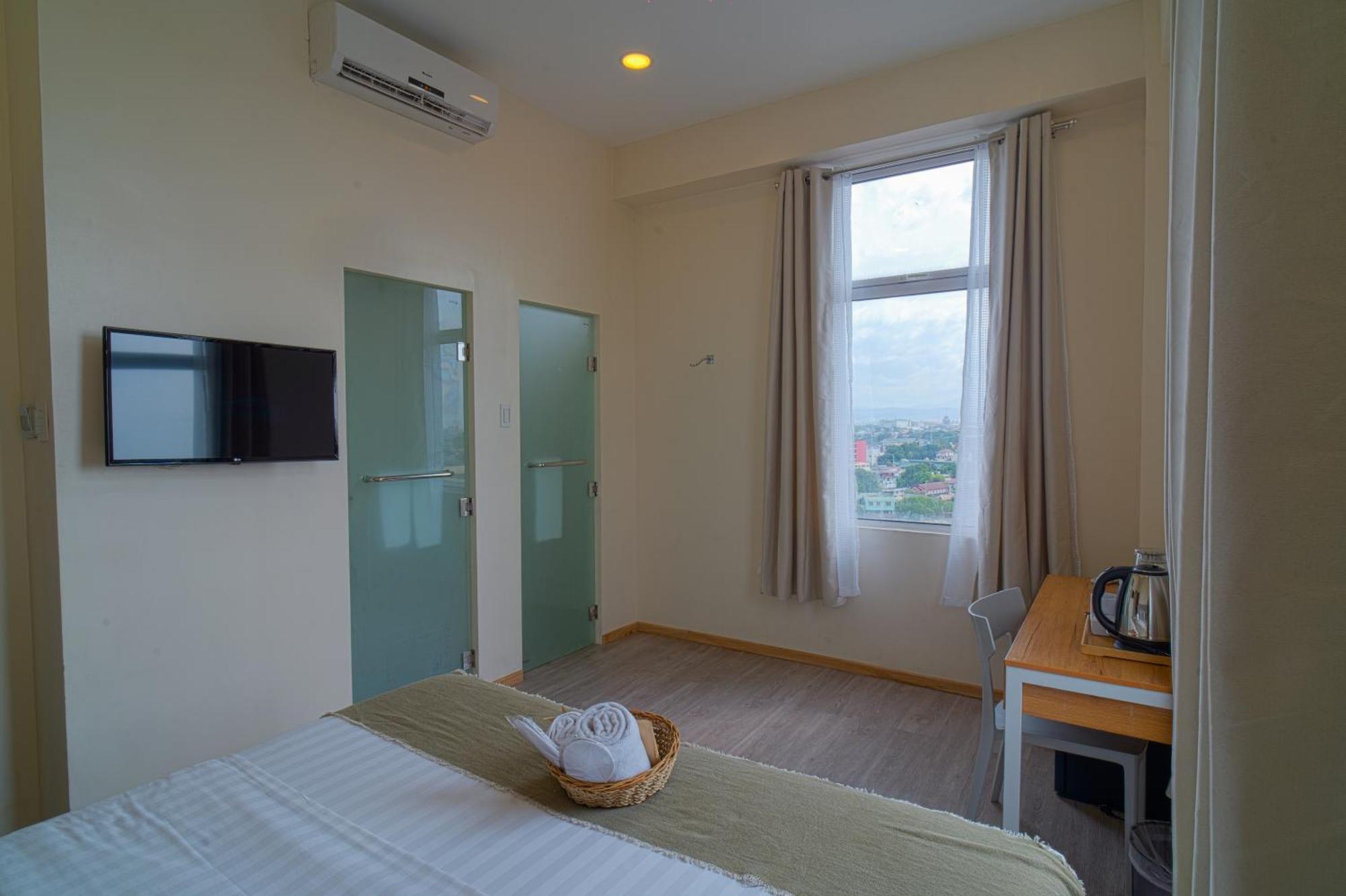 Hotel Myspace Comembo
